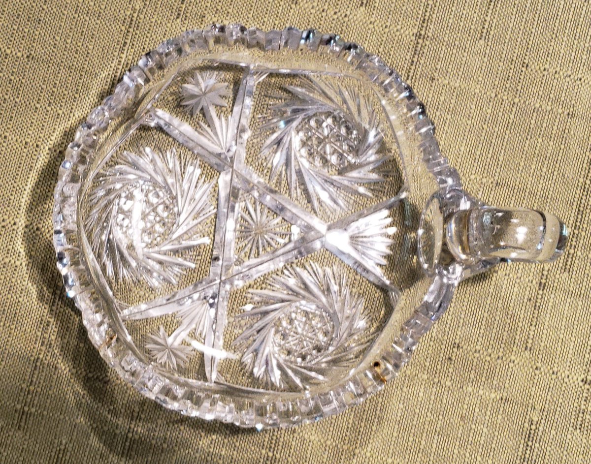 atticesoterica's tweet photo. Vintage Unsigned Cut Glass Nappy Bowl With Wavy Sawtooth Edge And A Handle Featuring The Hobstar Pattern, Candy Nut Trinket Dish https://t.co/hnFgLXIks5 #AtticEsoterica #Vintage #Curios #Etsy #Collectibles #BestOffer #Antiques #GlassCut https://t.co/hIqjnqrzRb
