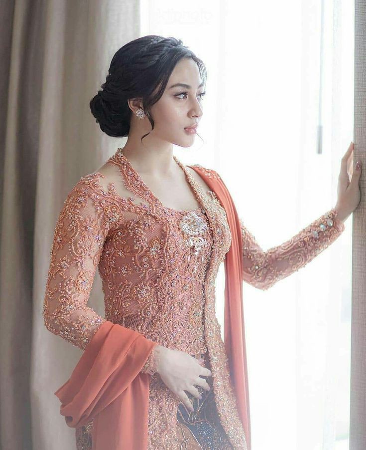 Fokuslah pada tujuan mu
Karena suatu saat nanti 
Bukan kamu yang ingin menjadi orang lain...
Tapi orang lain yang ingin menjadi kamu,,,
Dengan kesuksesan yang kau raih..

#PuspitaNagari 
#AkuPromoter