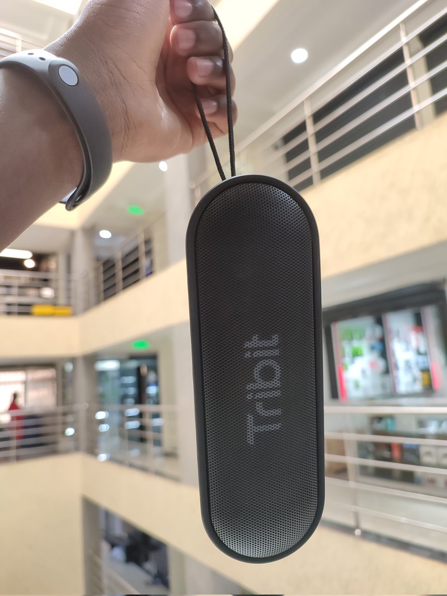 AmRoggoz's tweet photo. Ze bwuetooz spika is waiting for you 🤭
Tribit BT Speakers;
XSound Go 12W Ksh 4500
Stormbox 24W Ksh 9500
Micro USB charging
Aux cable support ✓
RT Widely
#FlavaInYourEar🎧 https://t.co/c1kM5hQvNr