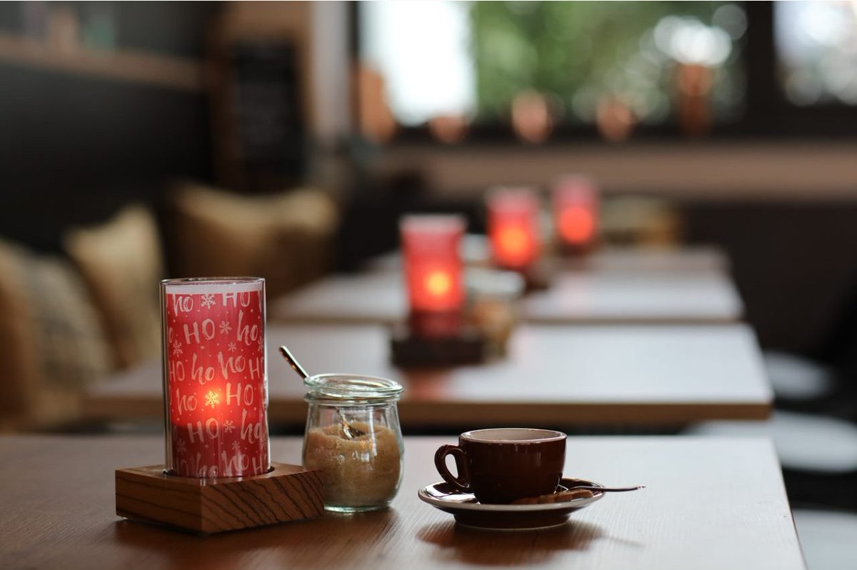 🌲 #heliotron ist bereit! Unsere weihnachtlichen SlideIns stehen bereit und der Espresso ist auch schon fertig. Die gemütliche Jahreszeit kann kommen!

#kreativ #flexilight