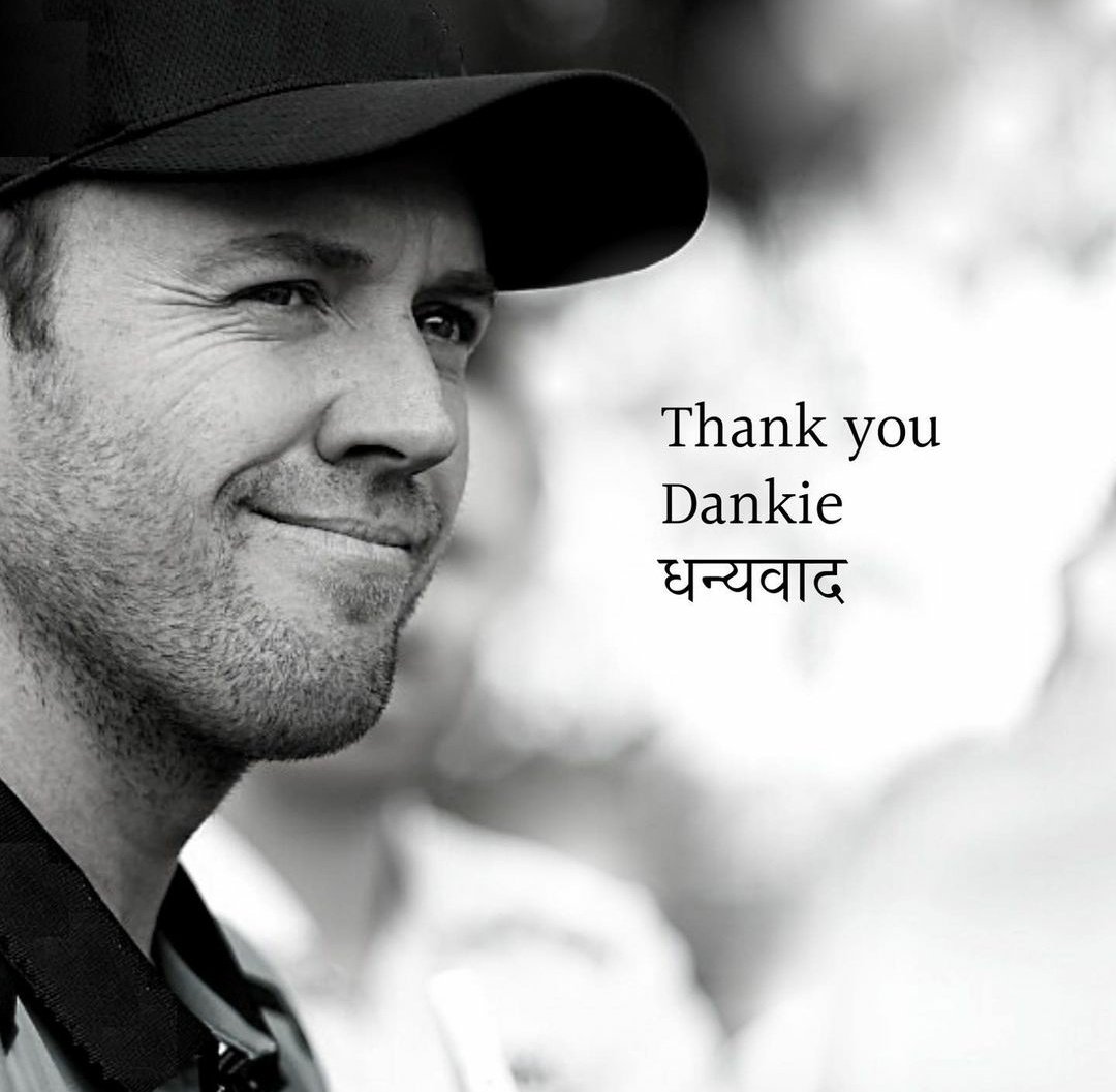 DaneeshChowdary's tweet photo. #thankyouAB 🙏🙏🙏 we always Miss you in the field 😞😞😞 End of the ERA from our legend AB DE VILLIERS ❤️ https://t.co/jijl8EB9GX