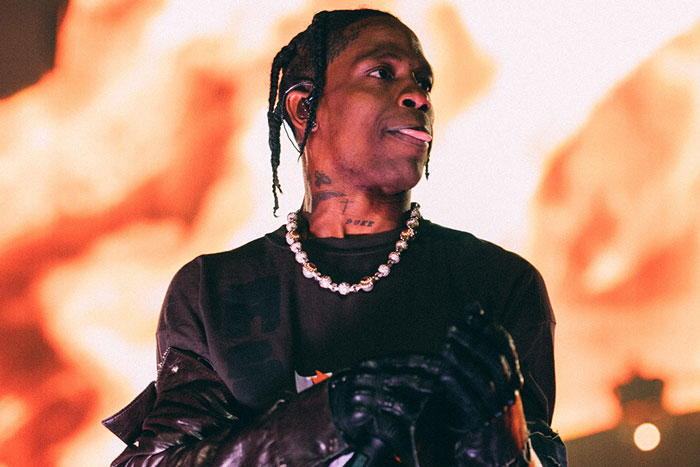 RapUp's tweet photo. Travis Scott is facing a new $2 billion lawsuit over the Astroworld tragedy https://t.co/M5iAkGP4qW https://t.co/oYsxIDoiq8