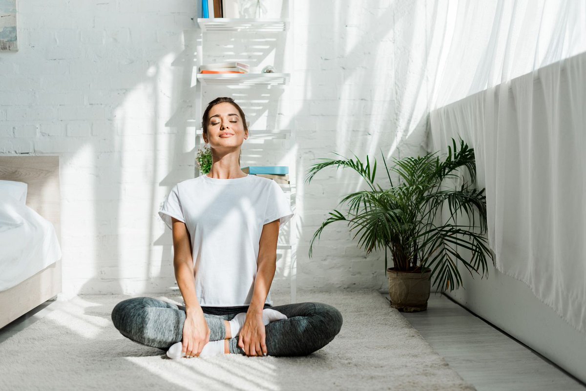 Presse:  Yoga-Shirt: Die schönsten Oberteile für deine Yoga-Einheit - Wunderweib dlvr.it/SCnk4s