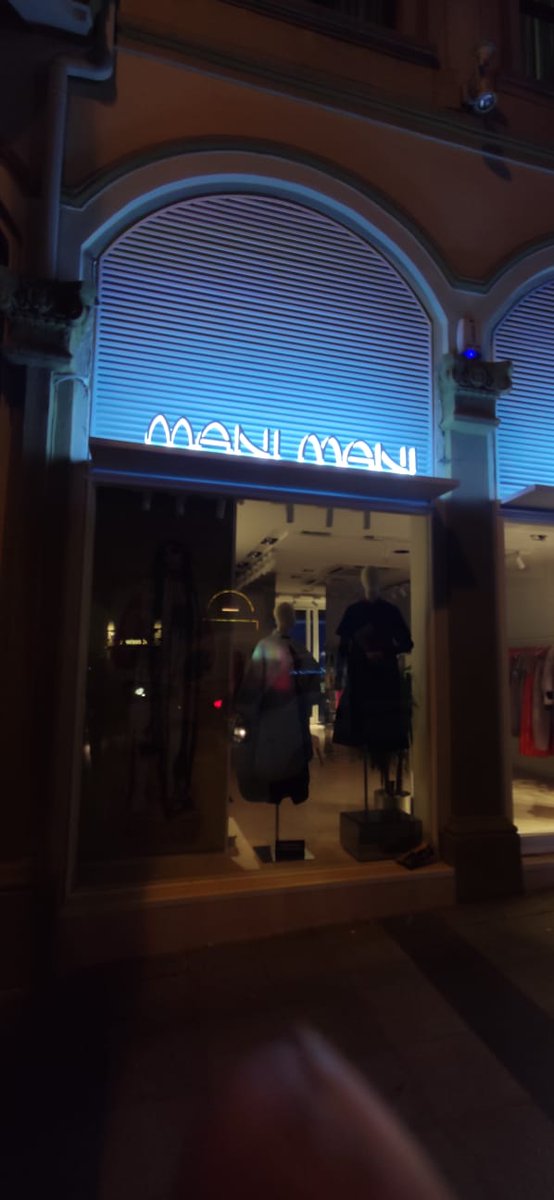 ışıklı tabela çalışması
#tasarim #istanbul #design #instagood #instagram #reklam #tabelarasarım #acikhavareklam #dijitalprint #logo #artwork #billboard #poster #grafiktasarım #grafik #logotype #tabela #ışıklıtabela #dijitalbaskı #kutuharf #stand #camfilmi #rollap #ayaklıkartonet