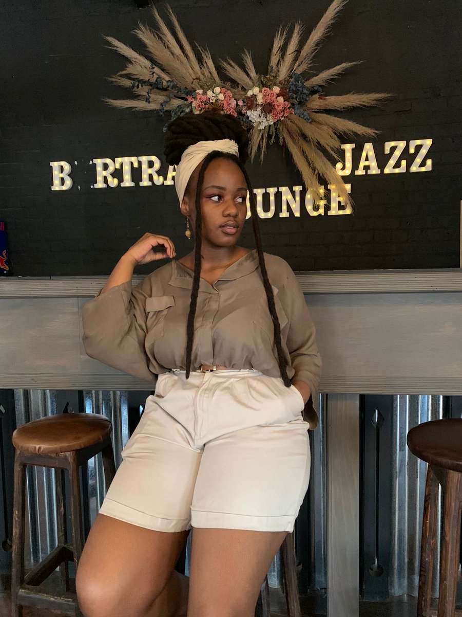no_mxolisi's tweet photo. So glad I've become comfortable with taking full length pictures. 🥺🤌🏾 https://t.co/Xdsk3smHfE