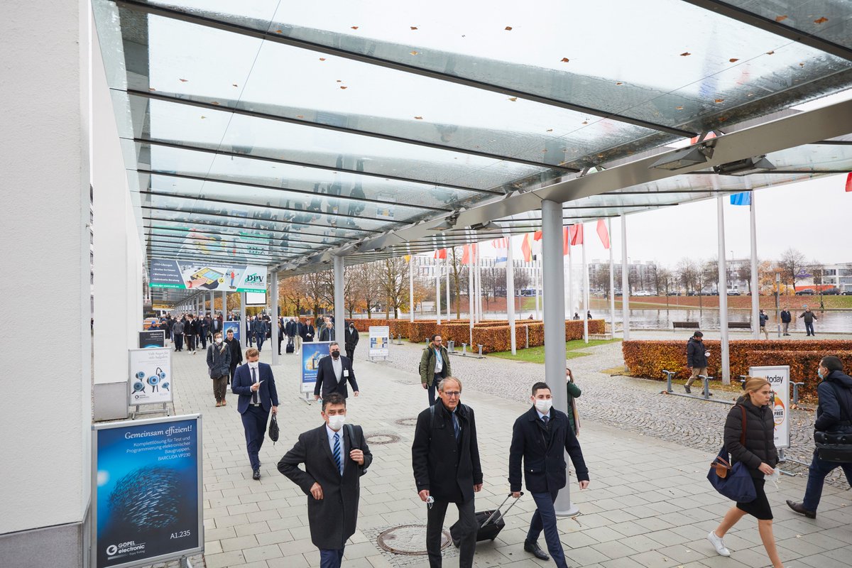 productronica's tweet photo. After three successful days at the fair, we are now entering round 4️⃣ 👉 To an impressive exhibition final! 💪 #productronica https://t.co/LcH6c3U6my