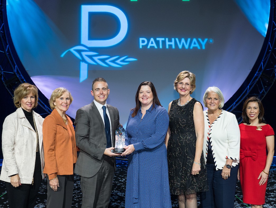 CYPHR17's tweet photo. Hugest congratulations to our strategic partner @nottmchildrens for being awarded @anccofficial @pathway_team Award sponsored by @Cerner.  
@CYPHR17 members @nicola_taylor28 @takamarufu will lead the development of a multi-lingual app 4 a family activated rapid response system https://t.co/vKdBZWPDhD
