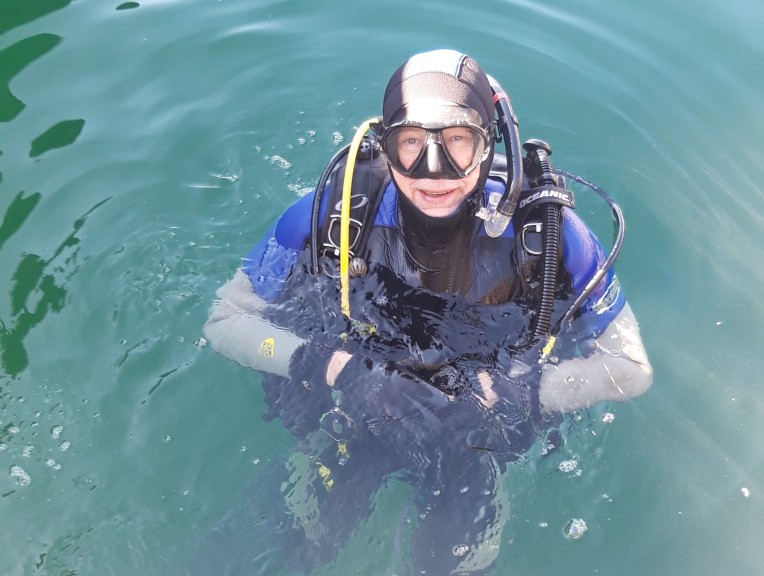 Hoy le toca el turno a <a href="/jsouzatroncoso/">Jesus Souza Troncoso</a> en la #SemanadeCineSubmarino 🦀🪱🐠 

¡Con ganas de que lleguen las 20.00h!
¿Os apuntáis?👇

cinesubmarinodevigo.gal/24-nov-2017/

<a href="/uvigo/">Universidade de Vigo</a> <a href="/Afundacion_org/">Afundación</a>