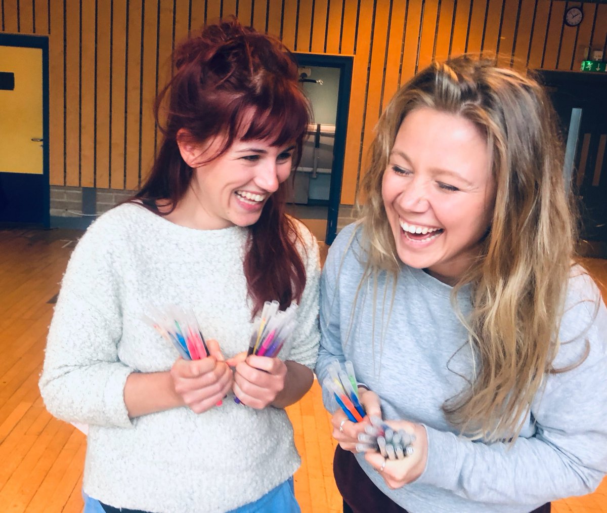 SecondCircle_'s tweet photo. THE MEGAN SHOW was inspired by writer/director @hannahjsamuels + her sister’s mis/adventures growing up in #Cambridge
Come + see our work-in-progress @CambJunction next Wednesday! A story filled with nostalgia about the power of sisterhood-picking you up when u fall ❤️ #sisters https://t.co/yrsBOeLpwZ