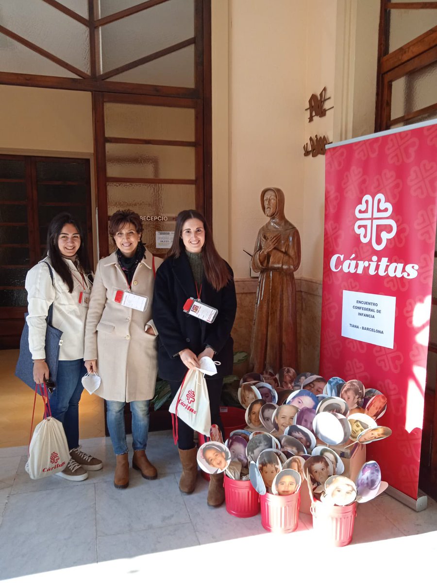 Valencia Cáritas tweet media