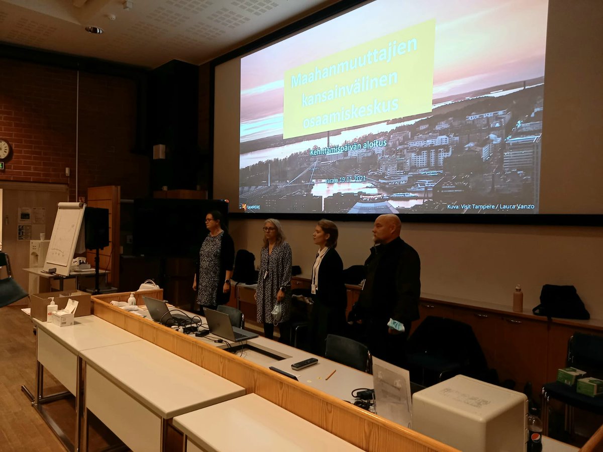 IRuoranen's tweet photo. Tampereella Maahanmuuttajien osaamiskeskus kehittää ja kehittyy kehittämispäivässä! Iloa ja kunnia luotsata tätä toimintaa 💯 #internationaltampere #oske #huipputiimi https://t.co/HVhw9povs1