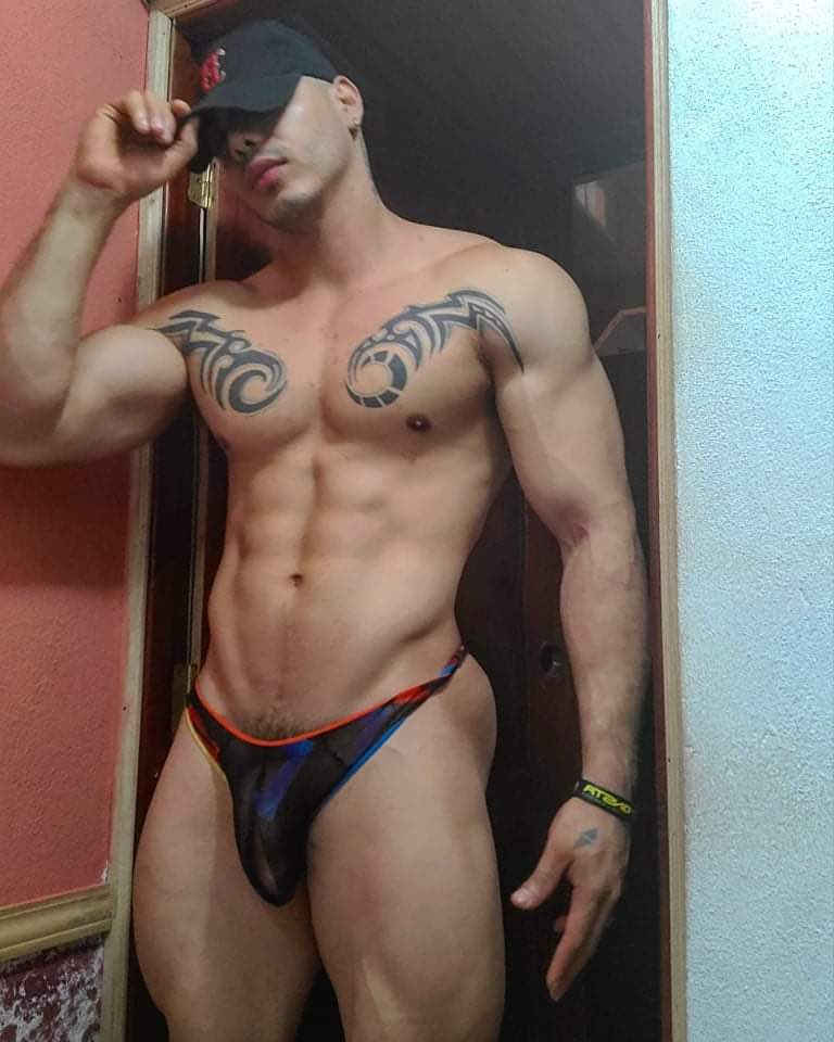 El_Gambito_TC's tweet photo. #SexyUndies, #MenInMesh, #HungHunks https://t.co/zUWznn4GOZ