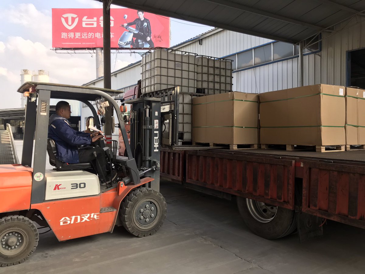 adaraisedfloor's tweet photo. Xiangli is of 25 years manufacturer in #raisedfloor production. We produce the #calciumsilphate core in our own plant, with full encapsulated steel or #antistatic tile cover with PVC sealed edge. #accessfloor #flooring https://t.co/ojApq9SEkZ