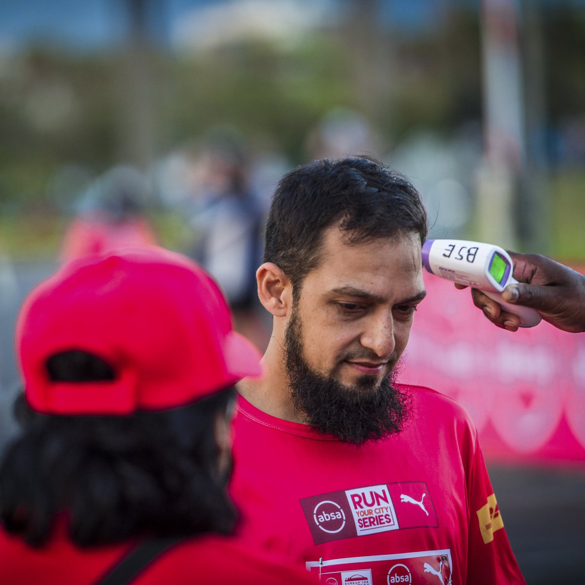 Durban10k's tweet photo. RUNNING OUR CITY RESPONSIBLY🟢⚪️🟢

In partnership with our official healthcare partner for 2021, Dis-Chem, we aim to provide our entrants with the safest environment in which to #RunTheirCity 🤝
 
#AbsaRunYourCity #RunYourCity
@absasouthafrica @Dischem @Dischem_LiveFit https://t.co/uwKtsEGq2u