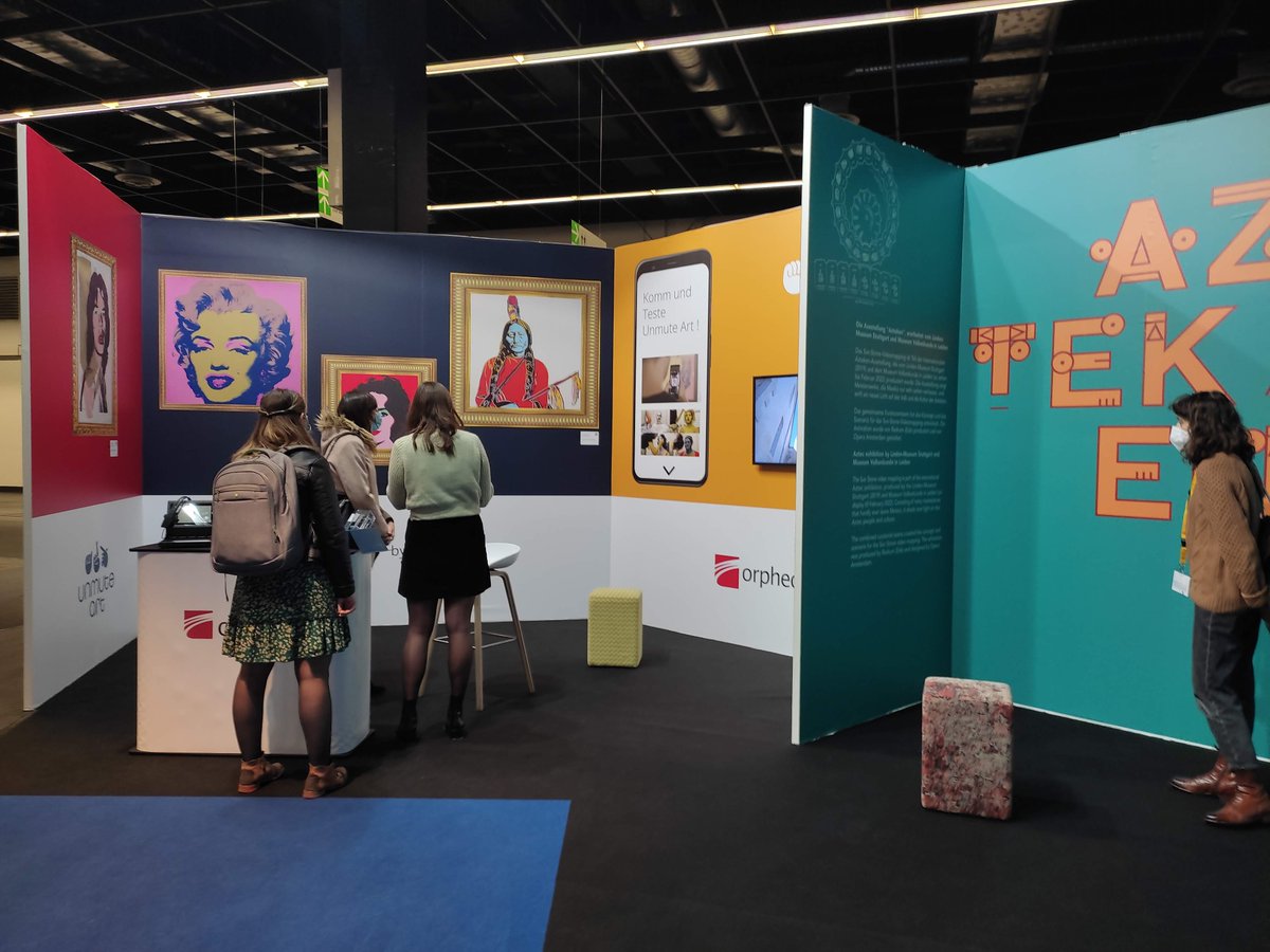 BestInHeritage's tweet image. Highly interested visitors of our booth at #EXPONATEC with @orpheo, @livdeo, @LindenMuseum / @volkenkunde