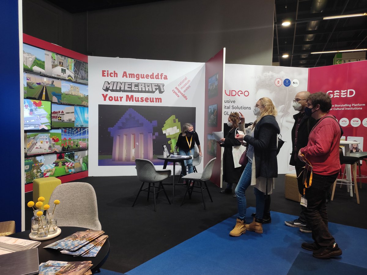 BestInHeritage's tweet image. Highly interested visitors of our booth at #EXPONATEC with @orpheo, @livdeo, @LindenMuseum / @volkenkunde