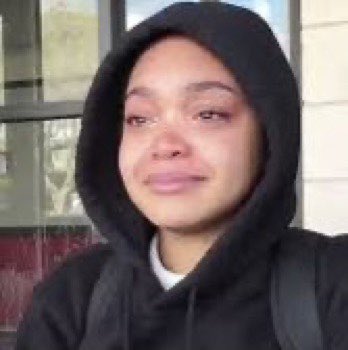 sakuradaydream_'s tweet image. plz #buzzfeedunsolved is ending in a couple of hours how am I to COPE