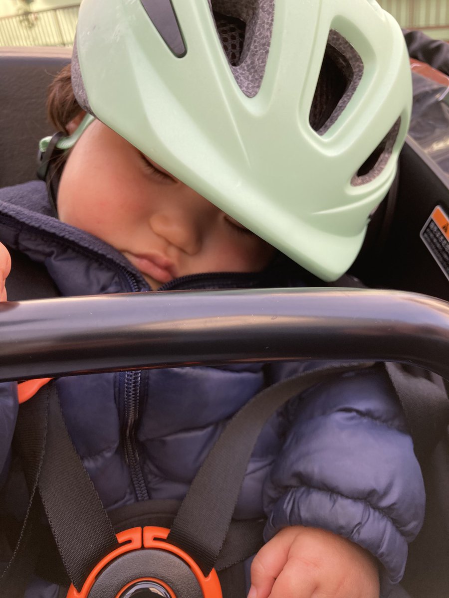 kaori072018's tweet photo. 保育参加してきました👶疲れたね。帰りに小児科も行ったから帰りの自転車で寝ちゃったね。 https://t.co/HY8I0UZ2nD