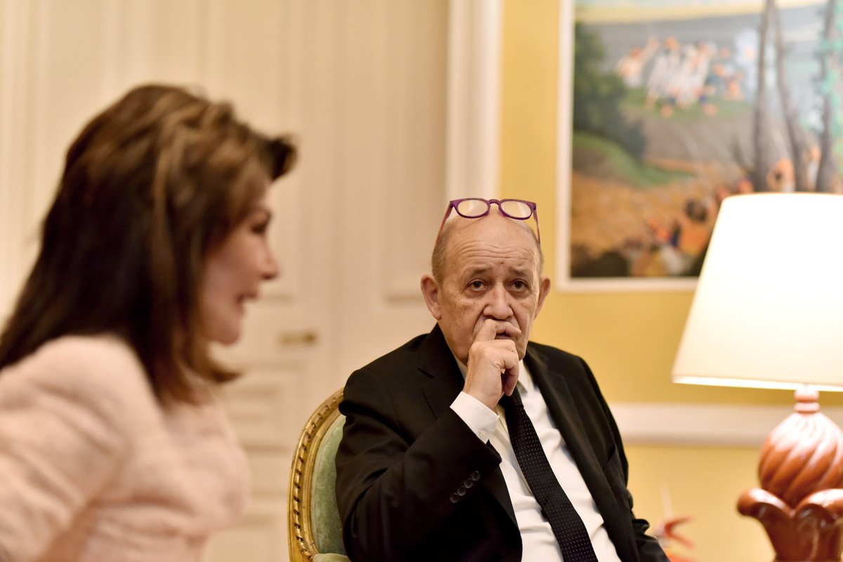 Με μεγάλη χαρά συναντήθηκα με τον ΥπΕξ της Γαλλίας,<a href="/JY_LeDrian/">Jean-Yves Le Drian</a>. Κατά τη διάρκεια της συζήτησης, εξέφρασε ειλικρινές ενδιαφέρον για τις επετειακές δράσεις &amp; ειδικότερα για αυτές με αναπτυξιακό χαρακτήρα. Συνεχάρη την <a href="/Greece_2021/">Greece 2021</a> για το έργο της &amp; για την ανταπόκριση του κόσμου.GA