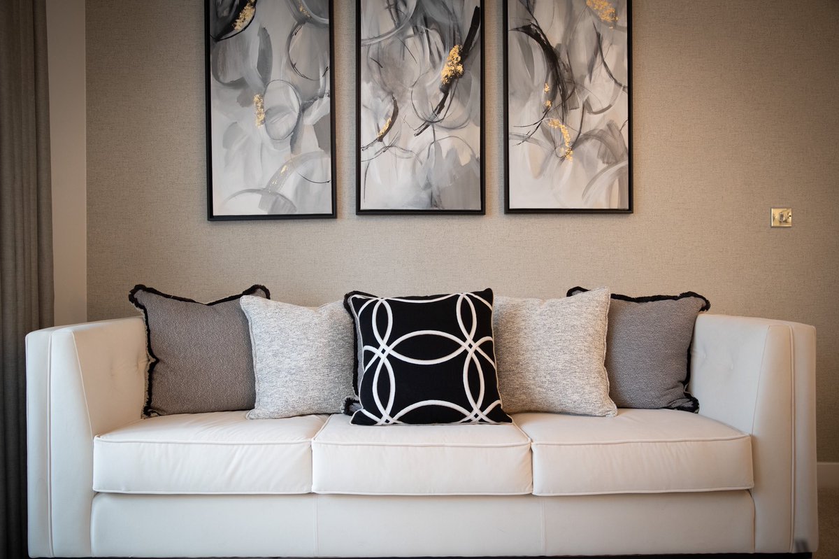 JWilliams_4's tweet photo. Our beautiful Grainger #showhome at The Weavers has been designed by Lifestyle Interiors and is now open for viewings 🏡 #LindenHomes https://t.co/ldaNqiqObK