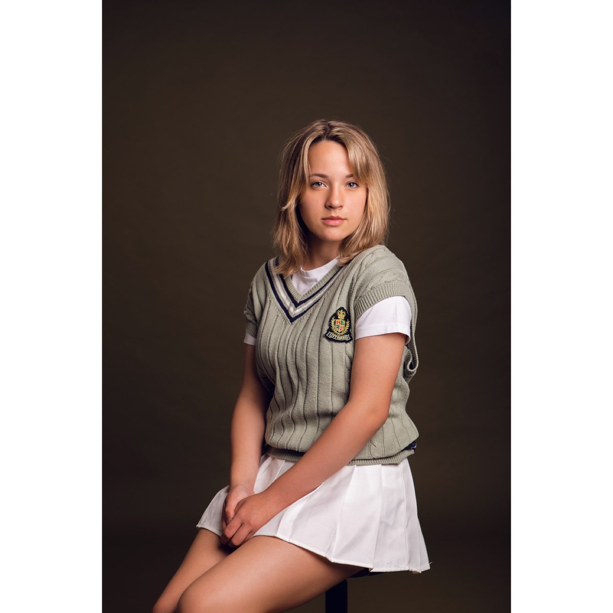 Flashback Friday with Louisa! These were from her headshot session back in summer, and she looks great doesn’t she!! 
📸
#2021 #kent #kentfamilys #loveashford #family #photoinspo #photography  #memories #familyphotoshoot #canonuk #flashbackfriday #fridayfeeling #almosttheweekend