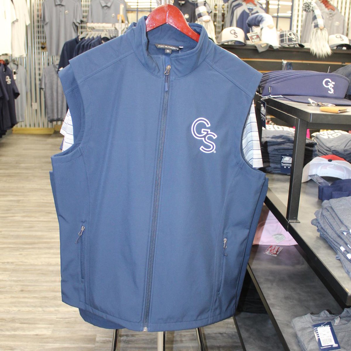 TrueGSU's tweet photo. GS Vests = the best! Stay warm and stylish with this soft navy vest. Perfect for any occcasion!
#EagleNation #TrueBlue #gata #georgiasouthern #hailsouthern #gspride #alumni #statesboroga https://t.co/UwNsXq2sx9