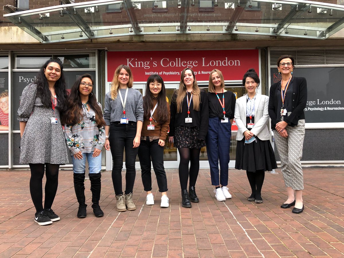 paola_DZN's tweet photo. Wonderful to be altogether again ⁦@KingsIoPPN⁩ with my amazing team working on our ⁦@theMRC⁩ funded ⁦@e_brainstudy⁩! A lovely way to end the week. https://t.co/PPM10hoclo
