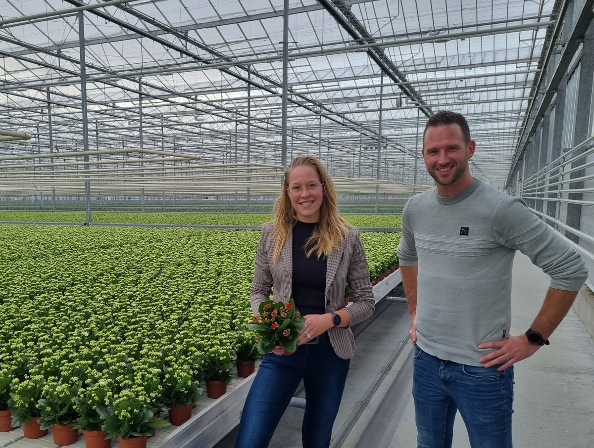 kp_holland's tweet photo. Maaike studeert Toegepaste Biologie en deed mee met Directeur voor 1 Dag, gisteren zat ze een dagje op de stoel van operationeel directeur Steef van der Knaap. Een mooie ervaring voor beiden!
#Directeurvoor1dag #D1D #hortiheroes https://t.co/KxmzHTgQX1