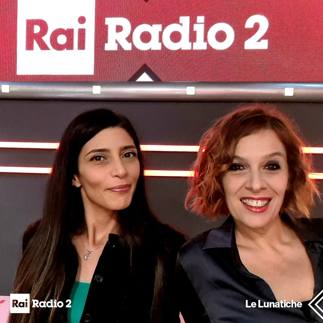 RaiRadio2's tweet photo. Con #LeLunatiche di #RaiRadio2 questo weekend: @tommasolabate, Massimiliano Bruno, @ChiaraMaci, @gerardgiure, Marcello Aranci, @antoninopirillo e la criminologa Stefania Cacciani

@FedericaElmi e Jodie Alivernini ON AIR sab e dom da 00:00 alle 5:00 📻 https://t.co/KlqKNNxO8x https://t.co/36Xah57Rd6