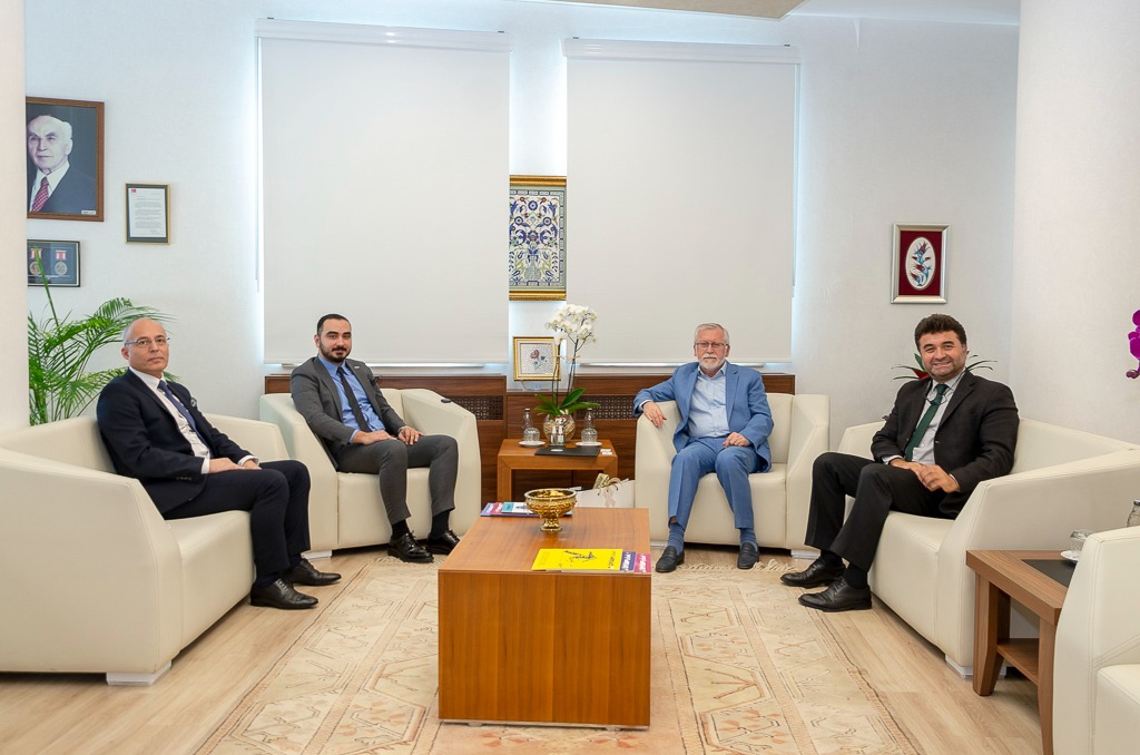 ustiskurumsal's tweet photo. USTİS, sektörün en önemli sorunlarından biri olan nitelikli işgücü konusunda somut adımlar atmaya başladı. USTİS bu amaçla Bolu Abant İzzet Baysal Üniversitesi ile de işbirliği protokolü imzaladı. #Ustis #UstisAkademi #BAİBÜ #BoluAbantİzzetBaysalÜniversitesi https://t.co/MqN2phKcMD