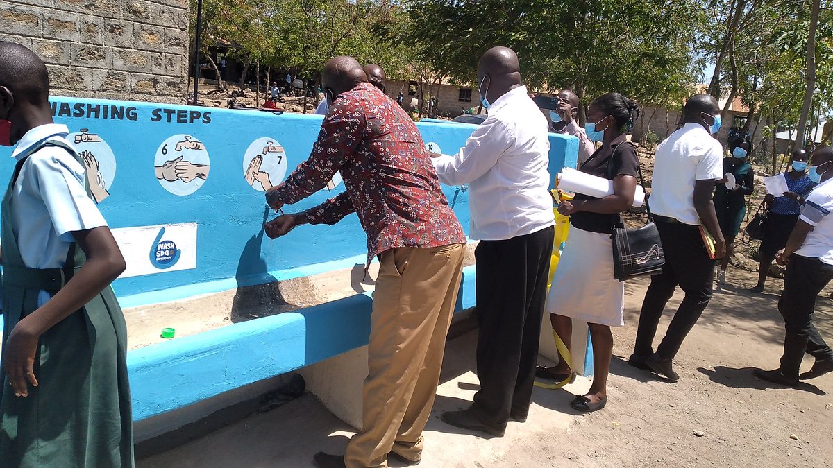 WycliffeObonyo4's tweet photo. #WTD is a very important event in the globe since it helps us discuss & find the lasting solutions for WASH related ailments which has been a leading cause of ill-health & death among the school going children.#WASHFirst #BeACOVID19Hero
@SNV_WASH @HomaBayGovt @Homaccsonet https://t.co/U32tR8OJTK