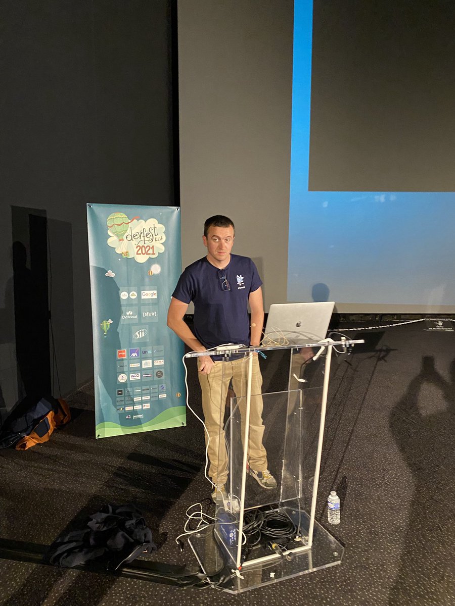 SFEIR_Live's tweet photo. On reprend les confs au #DevfestLille avec @AMeausoone sur #Github https://t.co/SYfrHwtoWu