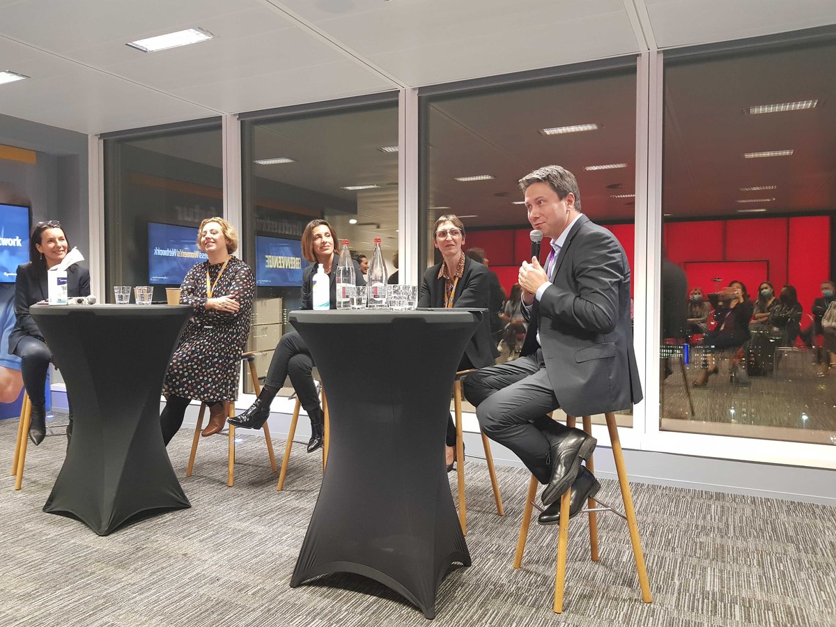 Rodolphe ROY, PDG d'ats et Liza Orioli était à une Table ronde organisée autour de la "𝘍𝘦𝘮𝘮𝘦𝘴 𝘥𝘢𝘯𝘴 𝘭'𝘪𝘯𝘥𝘶𝘴𝘵𝘳𝘪𝘦". ⚙

Cette soirée qui nous a permis d'échanger à comment les nouvelles technologies peuvent faciliter la place de la femme dans l'industrie. 🙌