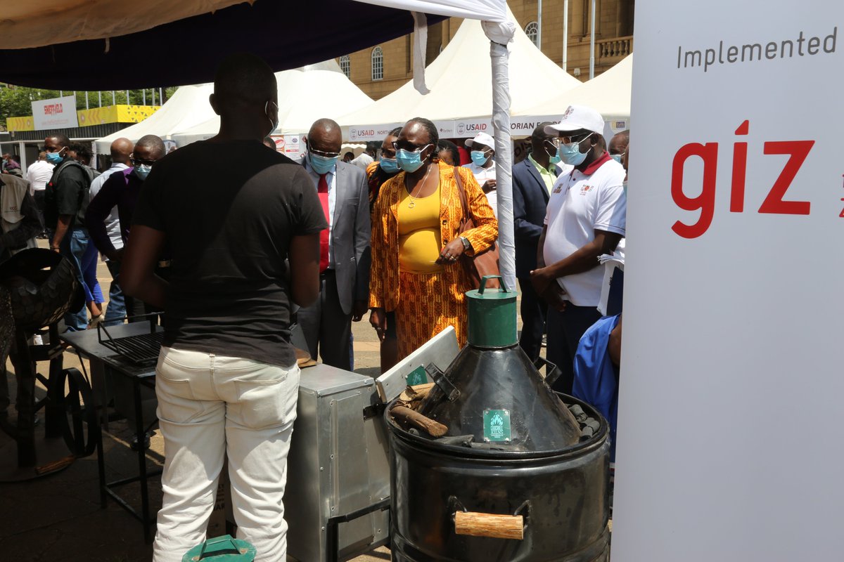 KenyaMarkets's tweet photo. @maina_betty and the PS for @IndustryKE, also visited the @cookswelljikos booth at the #KICCMeatExpo and learnt how #energyefficiency is changing lives.
@cookswelljikos was sponsored to the expo by our partners @giz_gmbh Kenya.
#SizzlingExperience
#BusinessScoutsforDevelopment https://t.co/A0ttUp7lMc