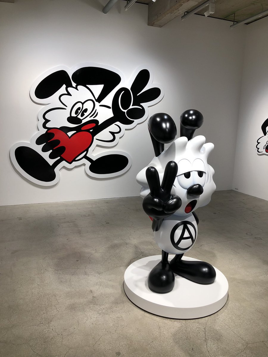 YuusukeIkeda's tweet photo. RISE ABOVE

#verdy 展示会
@ kaikaikiki gallery

開催日にいけましたが、

期日前に行けるような存在
になれるように頑張ります笑 https://t.co/xj6TQJqVfr