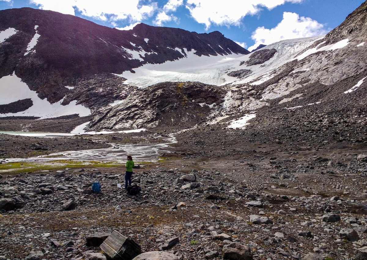 Caroline_Clason's tweet photo. This paper was a long time in the making (held up a tad by a bit of cancer, a global pandemic, general academic life...), and it's so nice to finally see it published today🥳 

How does cryoconite accumulate nuclear fallout on glaciers? Very effectively! 

https://t.co/NOvUZ3p5iK https://t.co/QTIlLC17bg