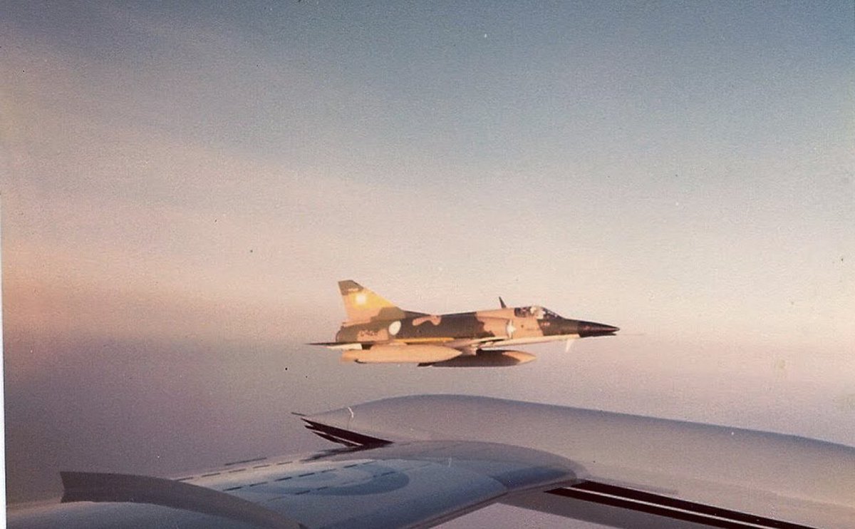 PucaraDefensa's tweet photo. Hoy, #Malvinas, #ProhibidoOlvidar
@FuerzaAerea_Arg @Ejercito_Arg @Armada_Arg @MindefArg @MuseoMalvinas @gemalvinas #otan #nato #A4B #Dagger #Pucara #superetendard #exocet #killmark #avutardas #marinette #A4C #skyhawk #hercules #c130
https://t.co/6sl2fg04Hr https://t.co/Fhuq02QLhe