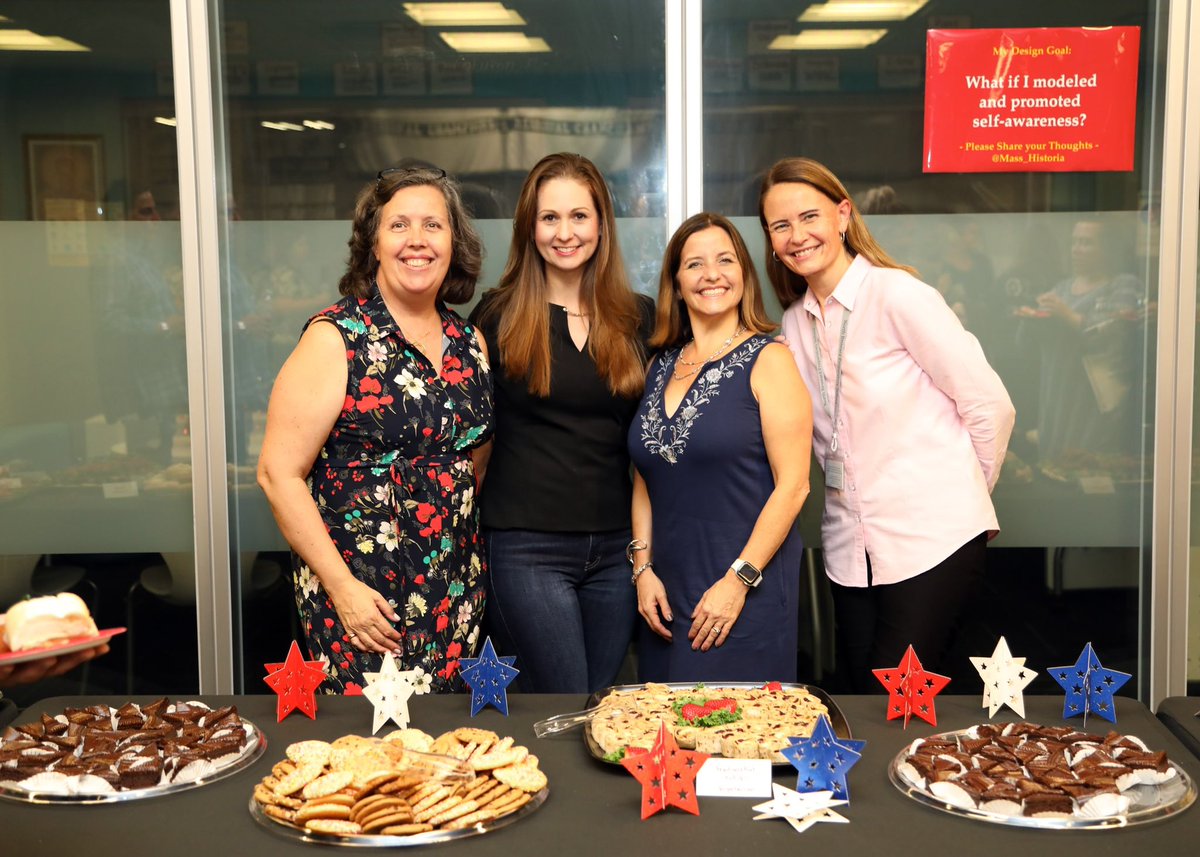 MillerpPaul's tweet photo. Fine Arts Boosters served up heaps of hospitality last night at Salute to America and this morning to incoming students! @NBFineArts @NBPSEagles @NBPrepFAB https://t.co/U72MQe6128