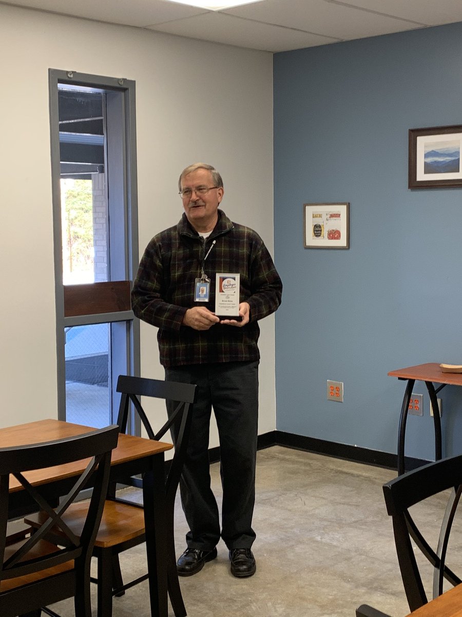 Katie Porter tweet media