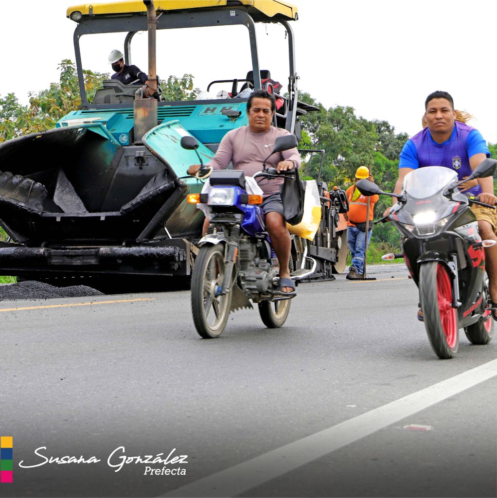 PrefGuayas's tweet photo. y velando por el correcto cumplimiento de contratos, impulsa la mejora del estado de las vías concesionadas para garantizar una óptima transportación de los ciudadanos y sus productos que comercializan en las ciudades.

#GuayasRenaceConObras https://t.co/Zh3IcYPXjD