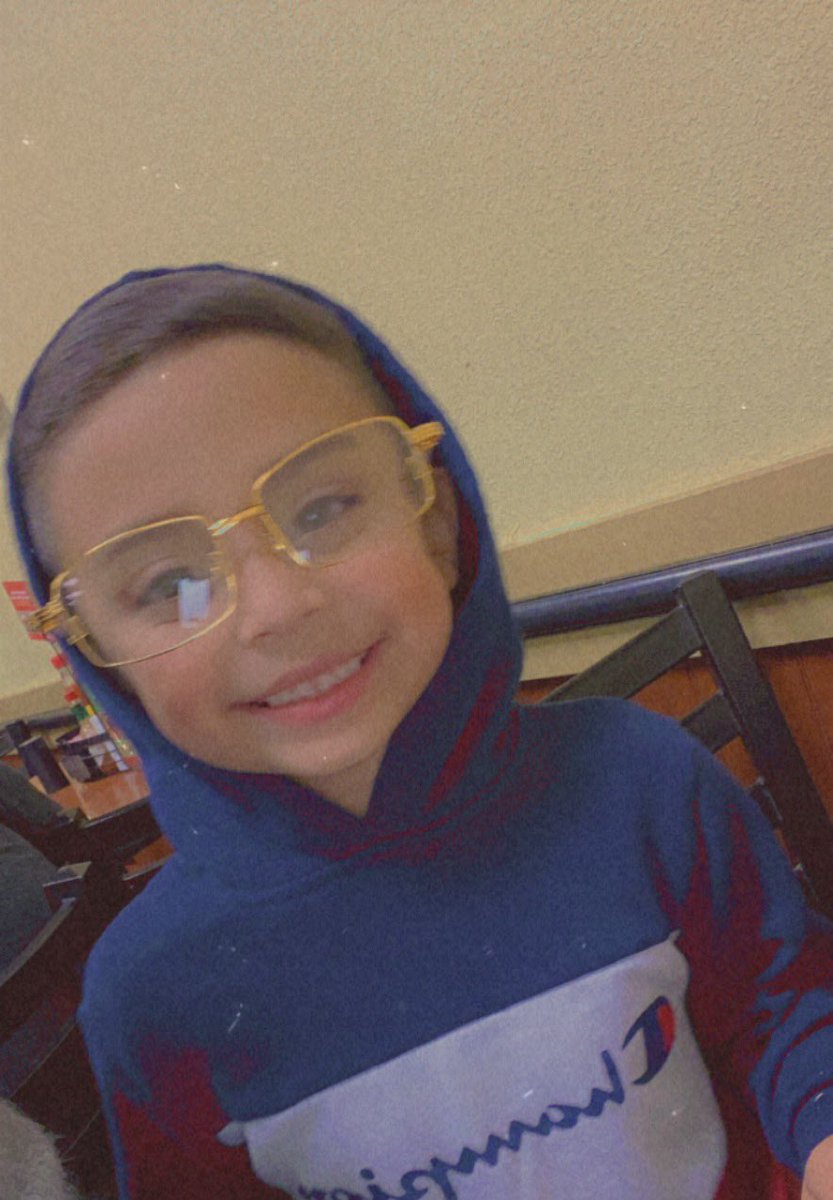kimmmcas's tweet photo. My baby e turns the big 5 next month I cannot I want to cry 😩😪 he’s so grown and handsome 💙💙💙 https://t.co/HHtoiByQ6a