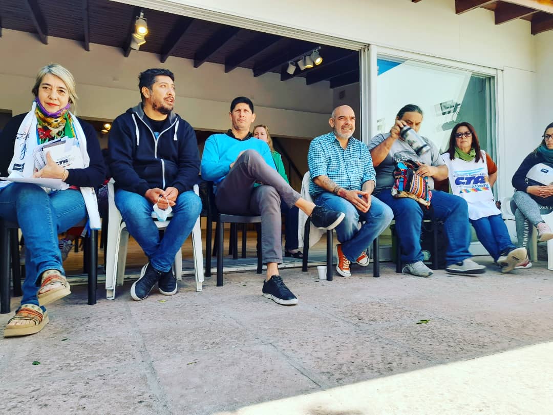 CTAABuenosAires's tweet photo. #AHORA #Plenario 🙋♂️🙋♀️ #RegionLitoral #MarDelPlata #Necochea #LaCosta #Ayacucho
La #CTAA debate y define colectivamente https://t.co/Epxdd60vjt