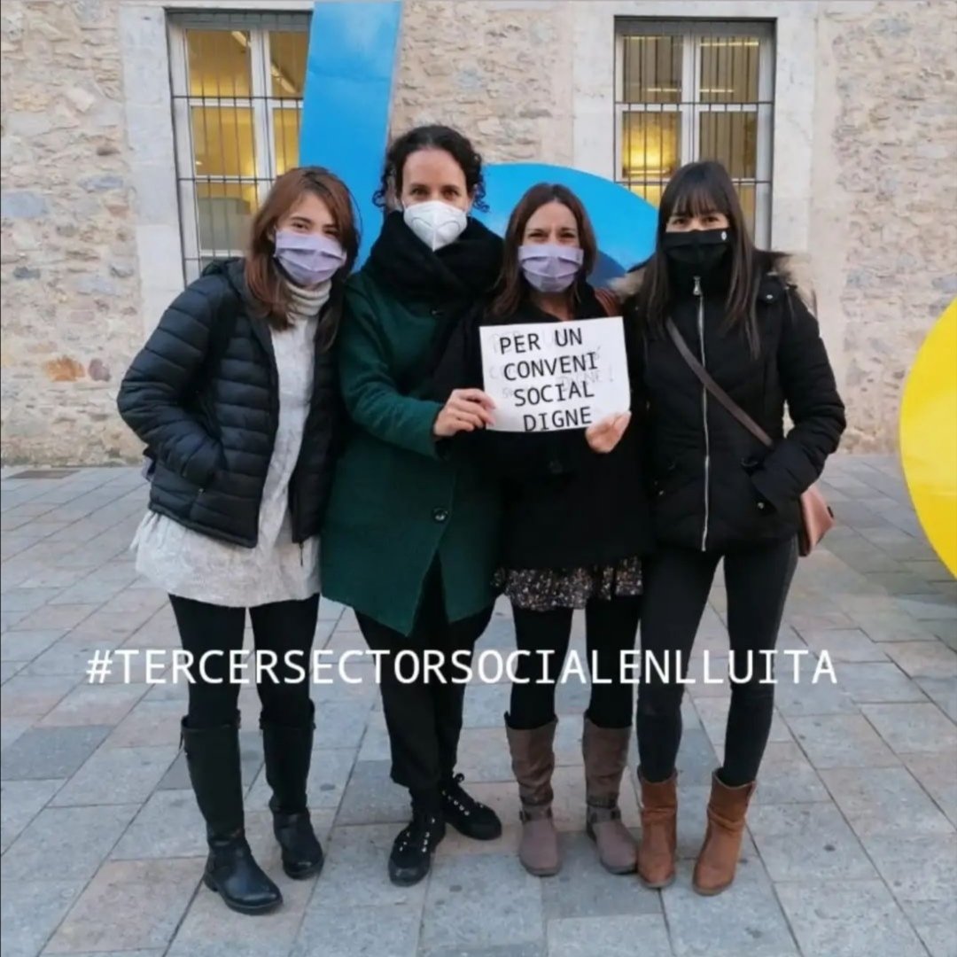 PLluita's tweet photo. Que tota la indignació es transformi en acció aquest dissabte! 

Continuem rebent moltes queixes de treballadors/es del Tercer Sector afectades pel Conveni d'Acció Social ⬇️
Fins que la patronal no millori les nostres condicions laborals NO ENS ATURAREM ✊
#tercersectorenlluita https://t.co/Vq0BFDL7qv