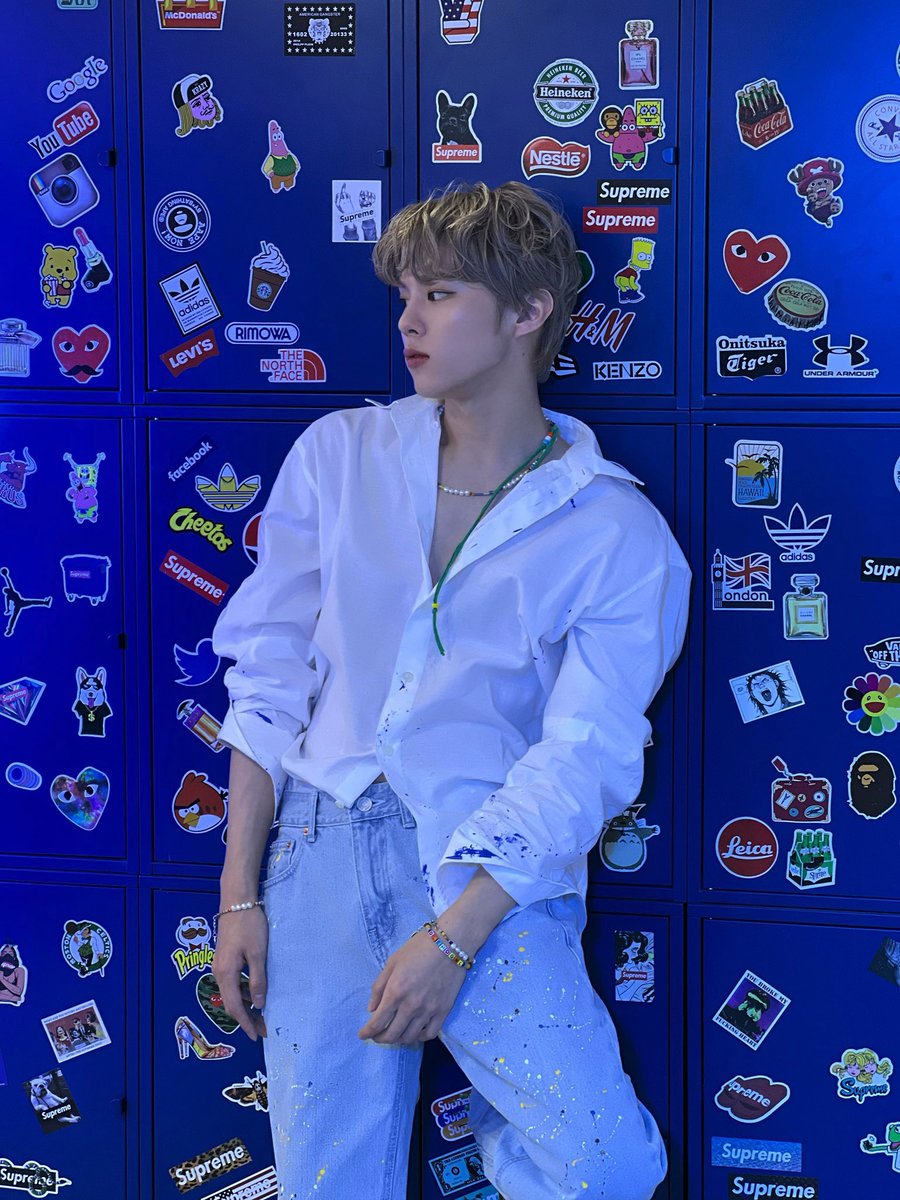 ซซ. tweet media