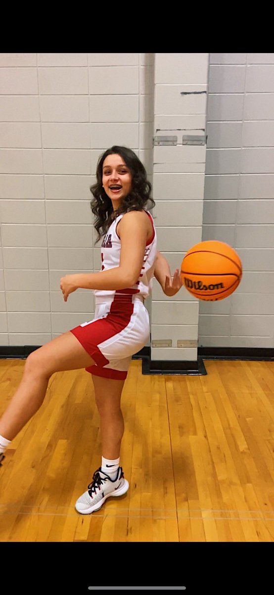 kallie tinker tweet media