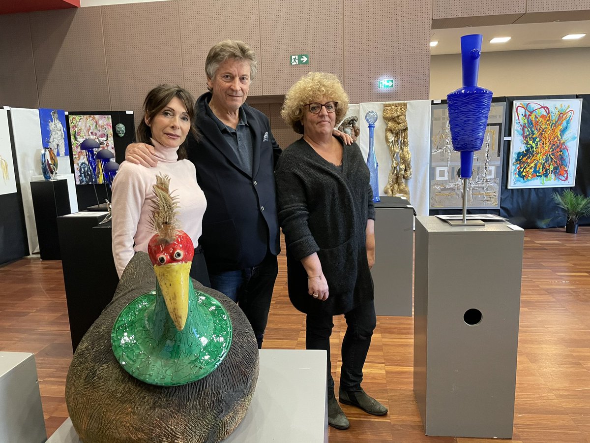 JPDERMIT's tweet image. Vente aux enchères publiques à la salle Paul Gilardi à Biot : je vous donne rendez-vous ce soir à 17h ou en ligne sur interencheres.com pour soutenir nos artistes et artisans d’art !