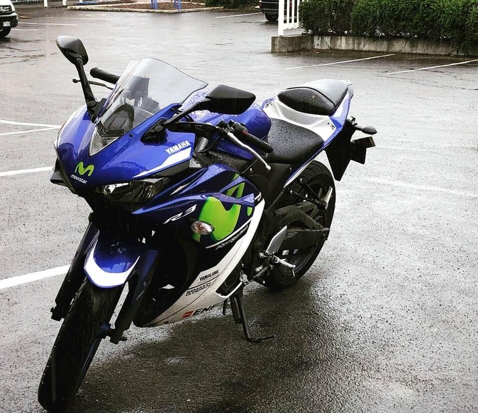 katzemccarthy's tweet photo. My first #roadtrip after breaking my leg #memories #threeyearsagotoday #katmccarthy #katzemccarthy #katsmotorcyclediaries #yamahar3 #becausemotorcycle #bikerchick #bikerlife #bikerchick #napier #freedom #precovid https://t.co/dqfM16eN0p