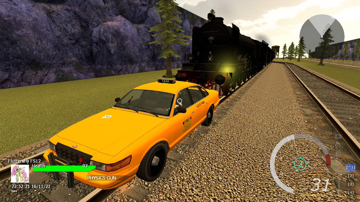 AmandaPolicia's tweet photo. tratando de detener un tren con un taxi XD (pero no lo logre ;-;) https://t.co/6yaY9jDD55