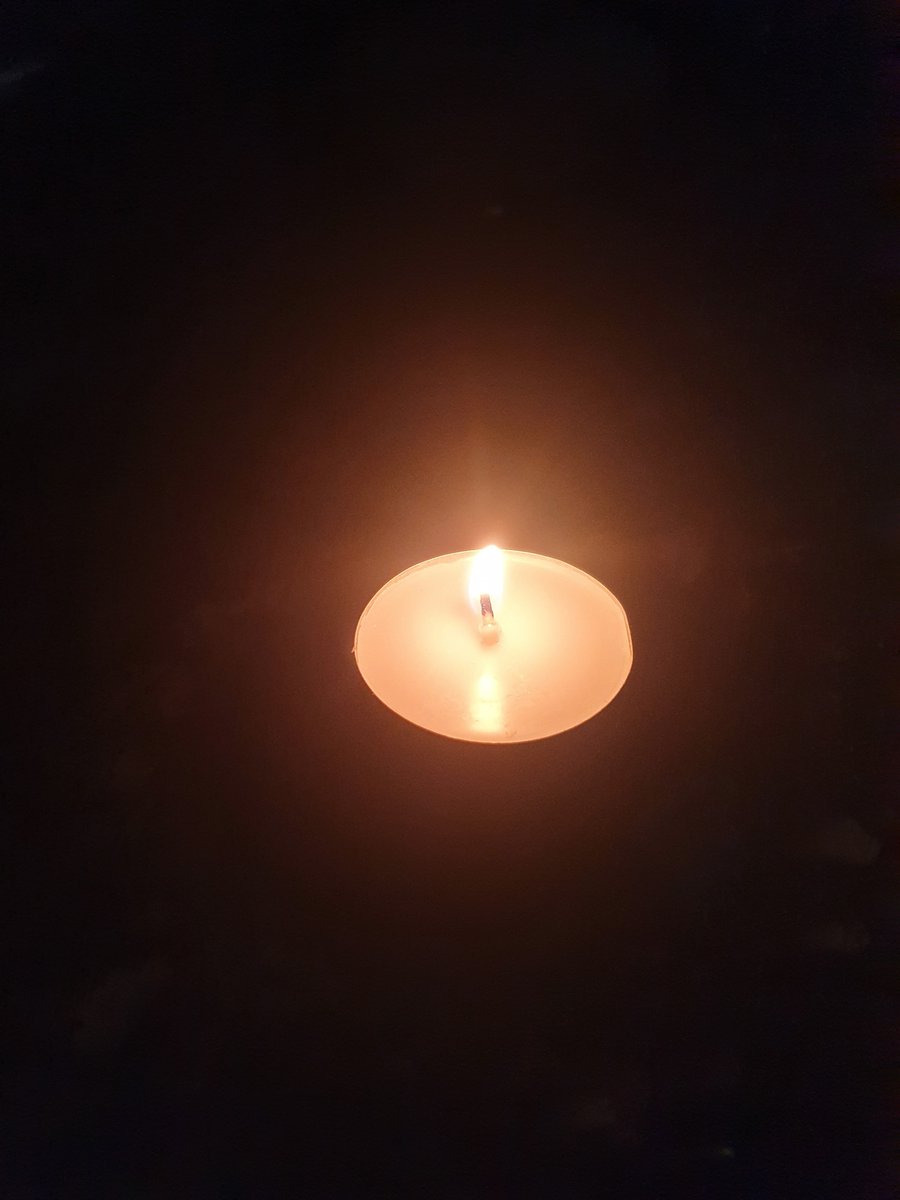 TuringsR's tweet photo. I have lit a candle in honour of the 600 Indian Farmers who lost their lives fighting for their peoples survival. They have shown the world it is better to die on your feet, than live on your knees. Let's all remember these brave warriors of the people. The world needs to unite. https://t.co/ukIF49ZT56