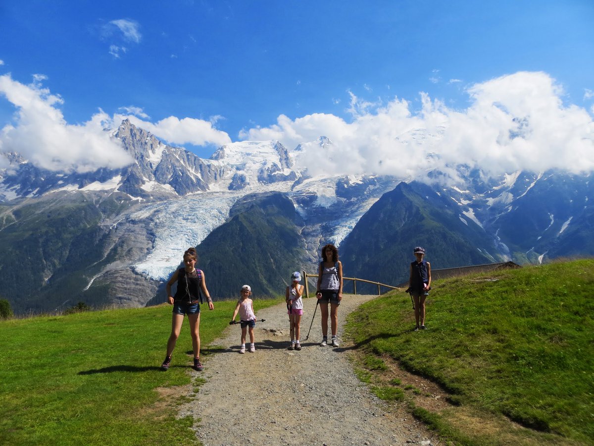MarkkCampion's tweet photo. @Kwik_Fit Up the Mont Blanc Massif above Chamonix in summer with my fam. Scary mountain rounds but incredible scenery! #kwikthrowback https://t.co/JYoDXblewc